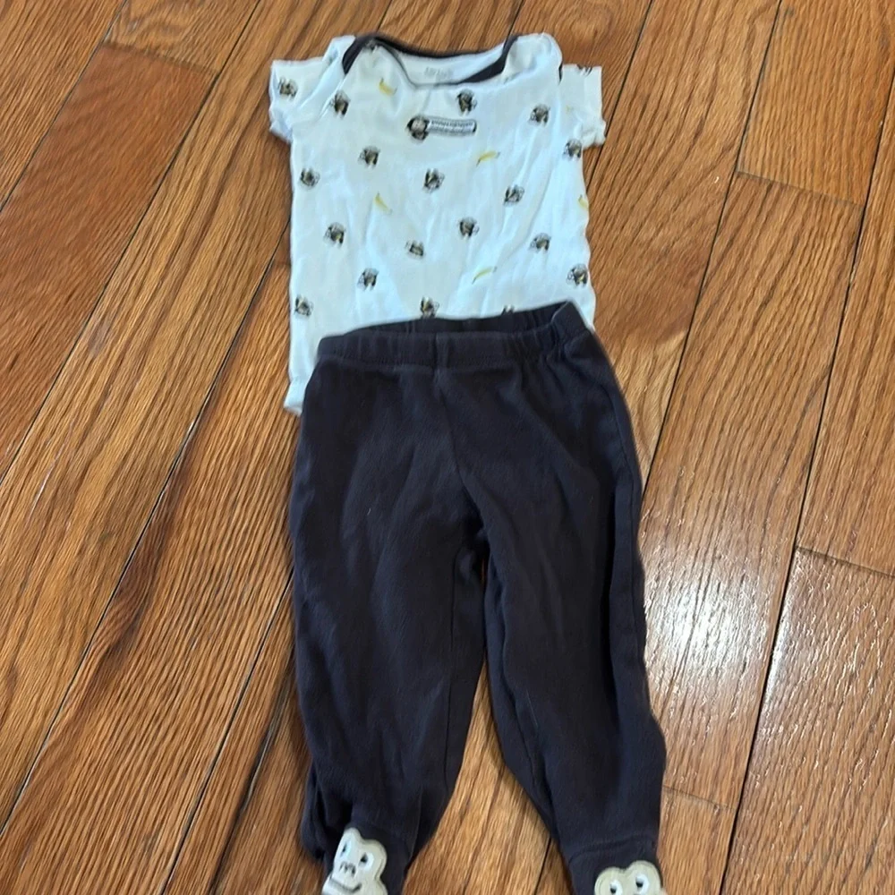 Carters 3 Months Bananas for mommy onesie short sleeve shirt and pants- monkeys